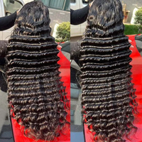 Perruque brésilienne en cheveux naturels bruts 13x4 Lace Front, ondulations profondes, bouclée, pour femmes noires – Vente en gros