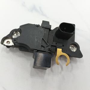 Regulador de voltaje del alternador <span class=keywords><strong>IB225</strong></span> 14,5 V 0031542406 038903803 - Product Image 2