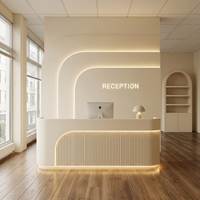 Comptoir de caisse élégant rose pour magasin de vêtements, bureau d'accueil pour boutique de vêtements féminins, comptoir de consultation pour salon de beauté