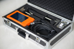 Détecteur d'eau portable ADMT-180ZN-Détection instantanée avec interface tactile intelligente - Product Image 3