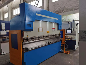 เครื่องดัดโลหะไฮดรอลิก CNC แบบหลายแกนควบคุมอัจฉริยะความแม่นยำสูงอัตโนมัติเต็มรูปแบบ รุ่น PB-40/2500 CNC - Product Image 4