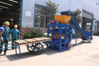 Machine à fabriquer des briques creuses en béton semi-automatique QT4-24, ligne de production de blocs solides en ciment pour l'Afrique, très demandée