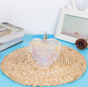 Gros personnalisé irisé LED suspendus coeur de <span class=keywords><strong>verre</strong></span> lumières pour la maison décorative - Product Image 4