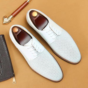 Zapatos formales de cuero blancos con diseño hueco, ideales para uso empresarial y casual en verano, con buena transpirabilidad para hombre. - Product Image 3