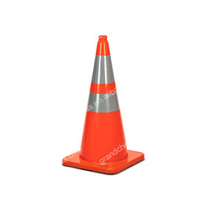 Cono de Seguridad Mini de Alta Calidad, Cono de <span class=keywords><strong>PVC</strong></span> con <span class=keywords><strong>Base</strong></span> Naranja Fluida de 700 mm - Product Image 1