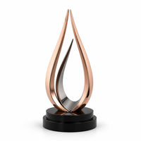 Trophée sportif 3D en métal poli Barb Netal, lames torsadées argentées effet miroir, agglomérées sur une base ronde, pour récompenses de tournois