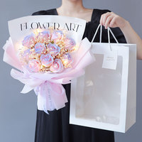 Bouquet de roses en savon LED, matériau de fleurs artificielles combiné, boîte décorative magnifique, cadeau de remise de diplôme, cadeau de la Saint-Valentin