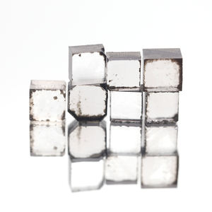 Láminas de Diamantes en Bruto Cultivados en Laboratorio de 9*9*5.2mm, Diamantes en Bruto Sintéticos Cultivados en Laboratorio CVD - Product Image 3