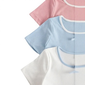 Hoodie court à manches courtes en polyester/coton 160g, imprimé avec logo personnalisé, pour femme, mignon, décontracté, tricoté, écologique, respirant, toutes saisons - Product Image 3