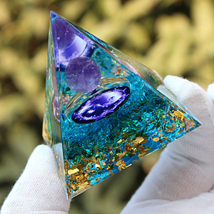 Pyramide en résine époxy cristalline QK24 Tai Chi, décoration de maison en verre, cadeau de collection, artisanat en résine, ornement de bureau - Product Image 4