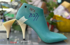 <span class=keywords><strong>Sandali</strong></span> Eleganti Personalizzati in Pelle Verniciata <span class=keywords><strong>Bordeaux</strong></span> con Punta Quadrata e Cinturini Incrociati, Tacchi Alti per Serate, Feste, Matrimoni e Cerimonie - Product Image 3