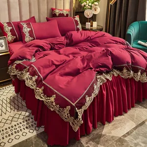 Ensemble de literie de luxe avec jupe de lit brodée, drap de lit et housse de couette de couleur unie de haute qualité pour mariage