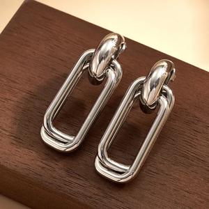 Boucles d'oreilles modernes minimalistes à double cercle pour femmes, plaquées or 18 carats, en acier inoxydable 304, électroplaquées sous vide - Product Image 3