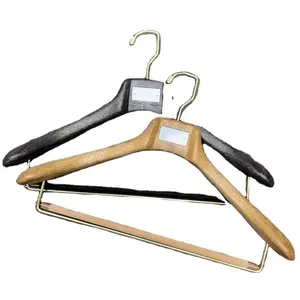 3 Op Maat Gemaakte Houten Hangers, Preium Kwaliteit Gratis Custom Logo Luxe Doek Hout Clip Hangers Voorgevormde Houten Hangers