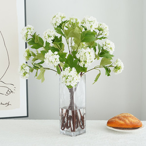 Fleurs d'hortensia artificielles Ruilisi, blanches et vertes, en plastique et soie, 3 têtes, style européen, décoration d'intérieur, accessoires de mariage - Product Image 1