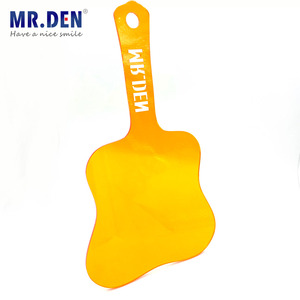 acrylique de haute qualité pour panneau d'ombrage dentaire de protection Panneau de protection à main avec lumière de polymérisa - Product Image 4