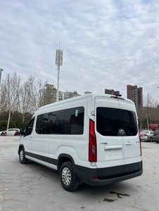 Minibús en Excelentes Condiciones, 15 Asientos, Precio Económico, Autobús Mediano de Lujo en Venta - Product Image 3