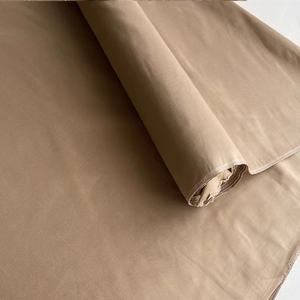 En stock <span class=keywords><strong>Tissu</strong></span> en soie <span class=keywords><strong>Doupion</strong></span> personnalisé 100% pure soie de luxe brillant rigide régulier pour doublure de vêtement - Product Image 2