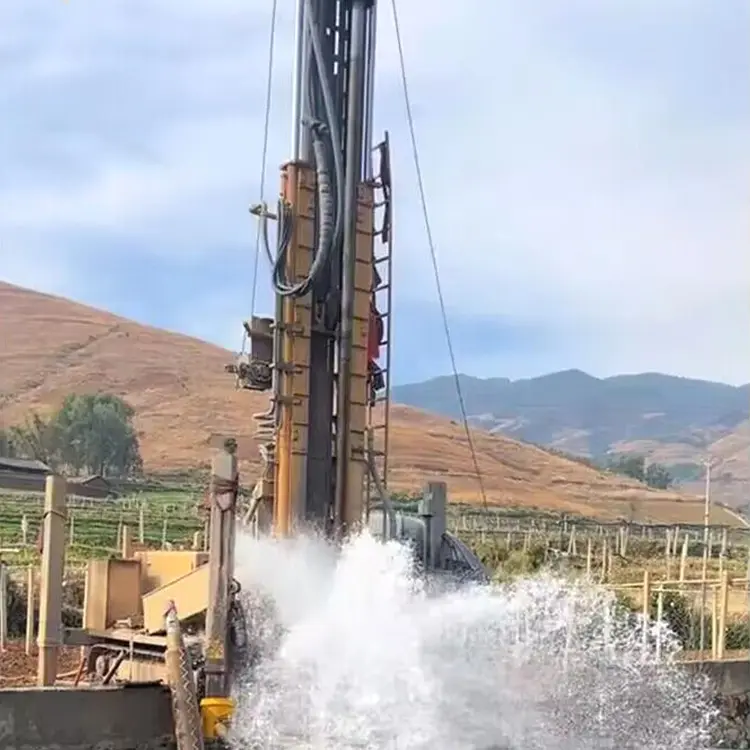 Máquina de perforación de agua subterránea barata 200m Nueva máquina de perforación de pozo usada a la venta