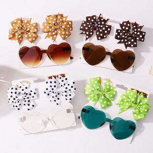 Set di <span class=keywords><strong>occhiali</strong></span> <span class=keywords><strong>da</strong></span> <span class=keywords><strong>sole</strong></span> copricapo accessori per bambini stampa Dot nastro a coste fiocco per capelli <span class=keywords><strong>occhiali</strong></span> <span class=keywords><strong>da</strong></span> <span class=keywords><strong>sole</strong></span> - Product Image 3