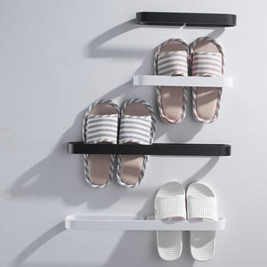 Toallero y Porta Pantuflas de Pared Estilo Nórdico, Solución de Almacenamiento para Baño de Aluminio Espacial, Sin Necesidad de Perforación, Negro y Blanco - Product Image 1