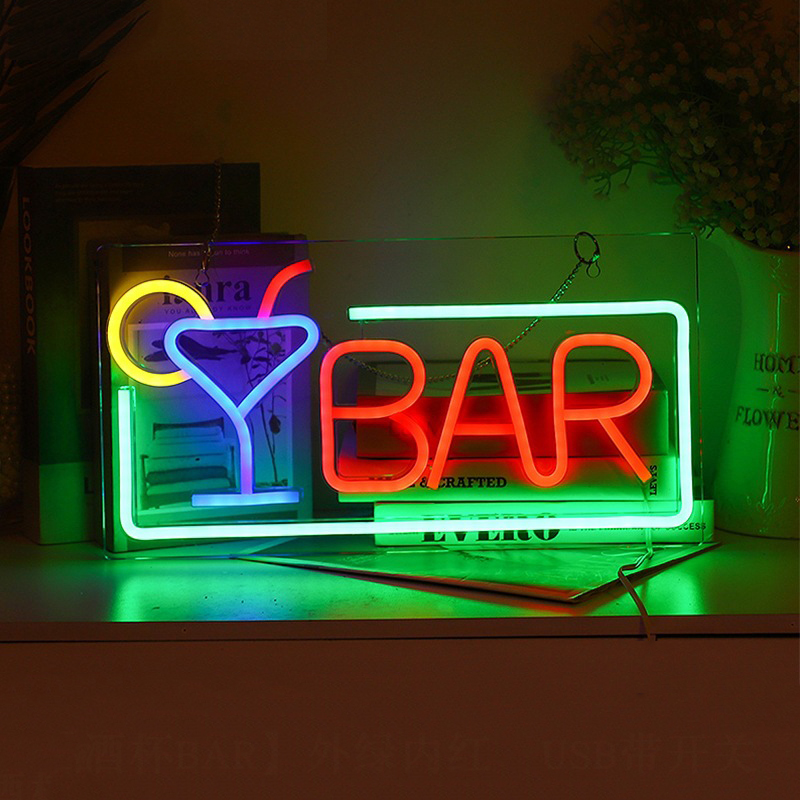 Cornice verde + barra rossa