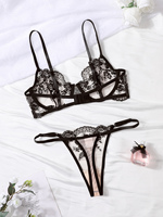 Ensemble de lingerie sexy en maille transparente pour femmes, soutien-gorge à armatures 3/4, culotte string, broderie florale, ajouré, logo réglable