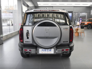 Miglior Prezzo: Nuovo SUV Ibrido Plug-in Zongheng G700 a 6 Posti con Interni Scuri Adatto a Conducenti Adulti - Ricarica Rapida in 0,17 Ore - Product Image 5