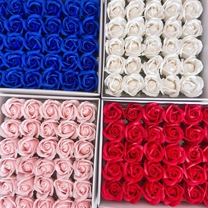 Entrega Directa de Fábrica Ramo Grande de Rosas Artificiales de Flor de Jabón de Tres Capas con Base Acuosa Venta al por Mayor del Fabricante - Product Image 2