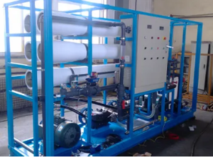 Purifica el agua de mar para obtener agua potable pura, máquina de desalinización de agua de mar totalmente automática integrada en barco/Isla/área costera - Product Image 5