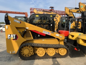 Cargadora compacta de orugas Cat 299D3 de segunda mano con elevación vertical en venta - Product Image 2