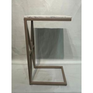 Table basse moderne de luxe en forme de C avec plateau en marbre, table d'appoint élégante et raffinée, collection à prix de gros - Product Image 1