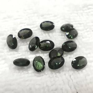 152 #   Spinelle Synthétique de Couleur Verte Tourmaline à Coupe Ovale, Pierre Précieuse en Vrac pour la Fabrication de Bijoux - Product Image 1
