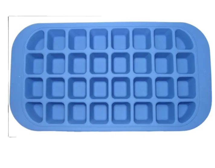 The best cool fun shaped mini silicone ice cube trays