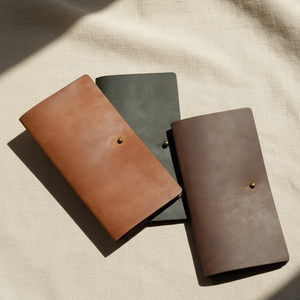 Carpeta de Cuero Genuino para Facturas con Ranura para Tarjetas para Restaurantes y Cafeterías, Carpeta Rústica para Comandas, Libro de Comandas Hecho a Mano - Product Image 3