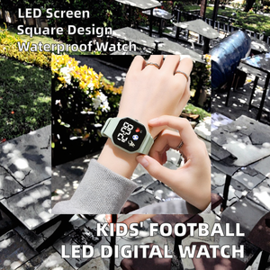 Montre numérique LED <span class=keywords><strong>pour</strong></span> enfants, motif football, boîtier carré, fonction plongée, bracelet en silicone – Vente en gros à prix réduit - Product Image 2
