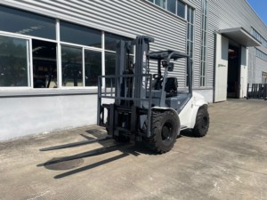 HELI <strong>Forklift</strong> 2.5-3.5 Ton diesel <strong>Forklift</strong> Rough Terrain 4x4 Off-Road <strong>Forklift</strong> with 3-6m Lifting Internal Combustion Montacargas - Product Image 3