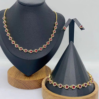 Ensemble de bijoux tendance en acier inoxydable plaqué or 18 carats avec zircon en forme de cœur, collier, bracelet et boucles d'oreilles pour femme - Cadeau pour fête