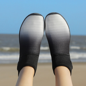 Chaussures d'eau unisexes d'été, respirantes, avec semelle en caoutchouc antidérapante pour hommes et femmes - Product Image 2
