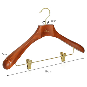 <span class=keywords><strong>Cintre</strong></span> en bois premium LINDON, robuste, à épaules larges, pour costumes, manteaux et pantalons - Product Image 3