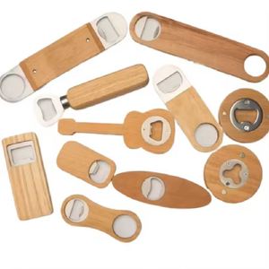 Ouvre-bouteille magnétique mural artisanal en bois pour bouteilles de bière promotionnelles - Product Image 5