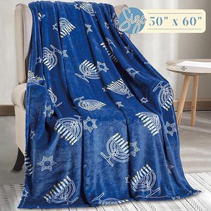 Manta de Franela con Diseño de Menorah para Bendición de Hanukkah, Manta para Siesta, Reversible, Cálida y Acogedora para el Invierno, Impresión Personalizada OEM ODM - Product Image 2