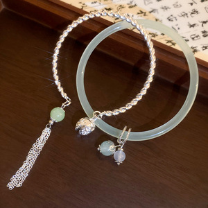 Set di 2 braccialetti a campana di torsione in stile cinese braccialetti di moda da donna <span class=keywords><strong>con</strong></span> nappe da regalo per ragazza - Product Image 3