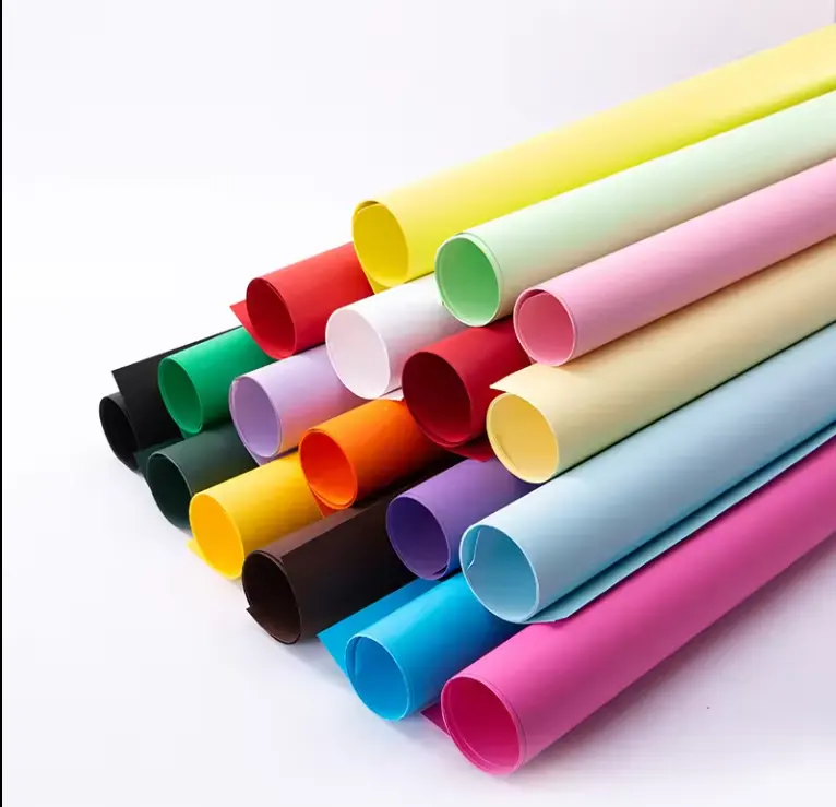 Fabrication approvisionnement couleur carton 80-450gsm 30 sortes couleur papier bristol