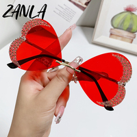 Amour coeur en forme de diamant sans cadre lunettes De soleil femmes 2025 doux papillon conception lunettes fête lunettes De soleil en plein air Oculos De Sol