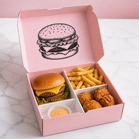 Emballage personnalisé avec logo, écologique, biodégradable, jetable, pour la livraison rapide de poulet frit, frites et autres plats à emporter.