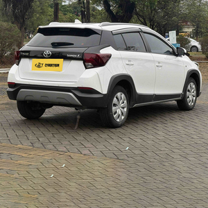 Toyota <span class=keywords><strong>Yaris</strong></span> L Zhixuan <span class=keywords><strong>2022</strong></span> 1.5L CVT Edición PLUS, Gasolina, Buen Estado, Auto Usado, 5 Plazas, <span class=keywords><strong>Hatchback</strong></span> - Product Image 5