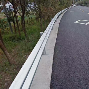 Barriera di Sicurezza Stradale in Acciaio Zincato a Caldo, <span class=keywords><strong>Guardrail</strong></span> Ondulato per Protezione Stradale - Product Image 3