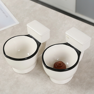 Taza de Cerámica Nórdica 3D con Forma de Inodoro, Diseño de Dibujos Animados, Color Blanco, 300 ml, Grado AB, para Té, Leche, Helado, Divertida para el Hogar o Bar, Marca QIHE - Product Image 5