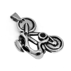 Collier pendentif vélo en acier inoxydable personnalisé de haute qualité OEM, bijoux pour cyclistes - Product Image 1